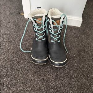 Keen Black and Blue Winter Boots